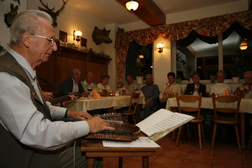 Hotel Haus Oberland Масерберг Екстериор снимка