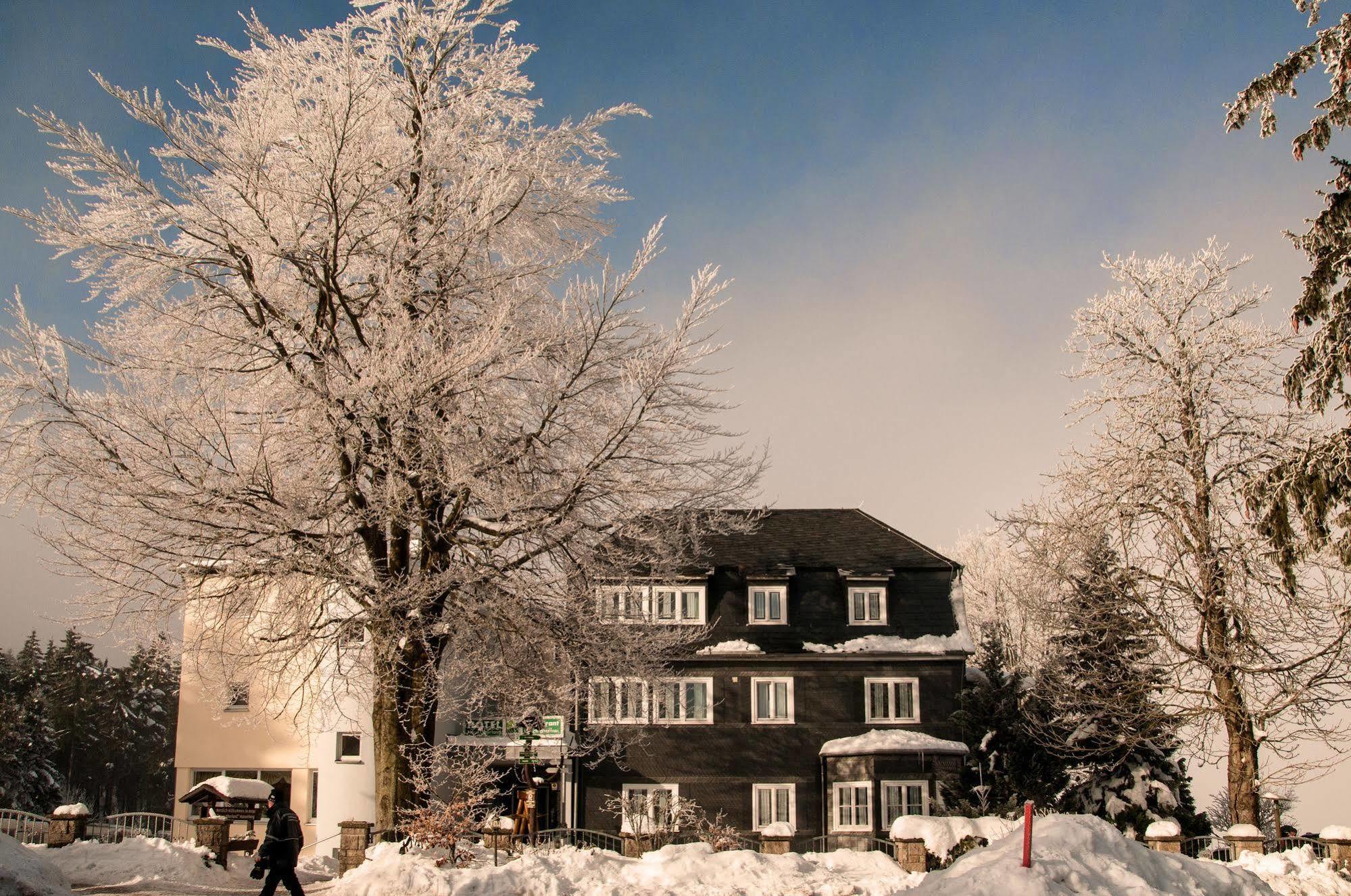 Hotel Haus Oberland Масерберг Екстериор снимка