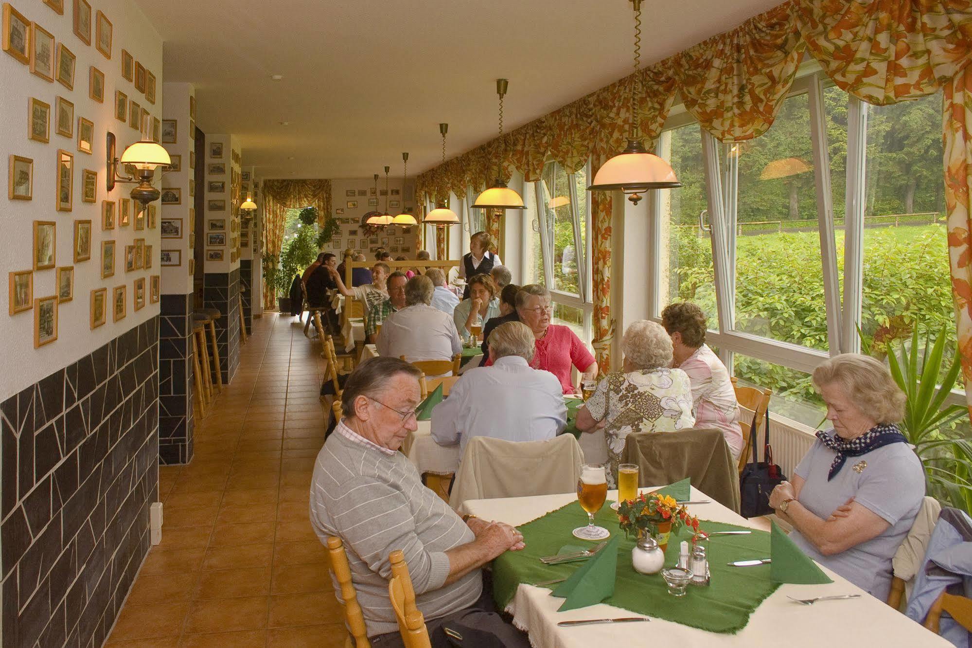 Hotel Haus Oberland Масерберг Екстериор снимка