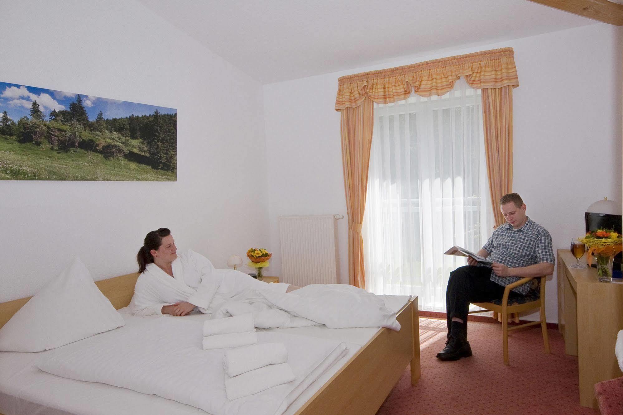 Hotel Haus Oberland Масерберг Екстериор снимка